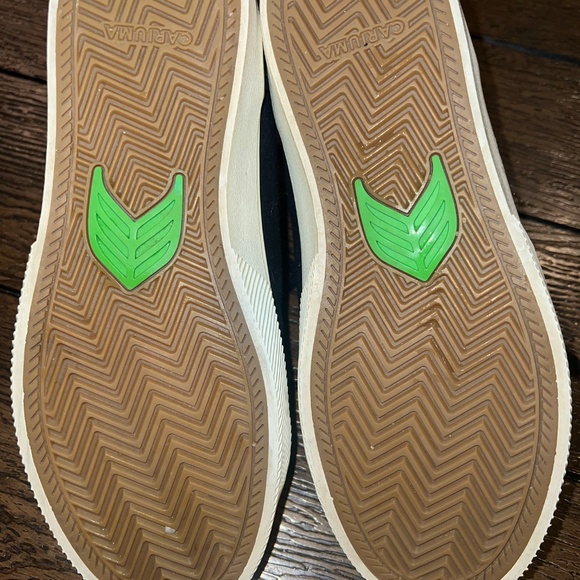 Cariuma Black OCA Therma High Shearling Lined Boots - Picture 3 of 4